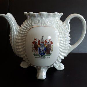 Victoria Czech Slovakia lustre ware teapot